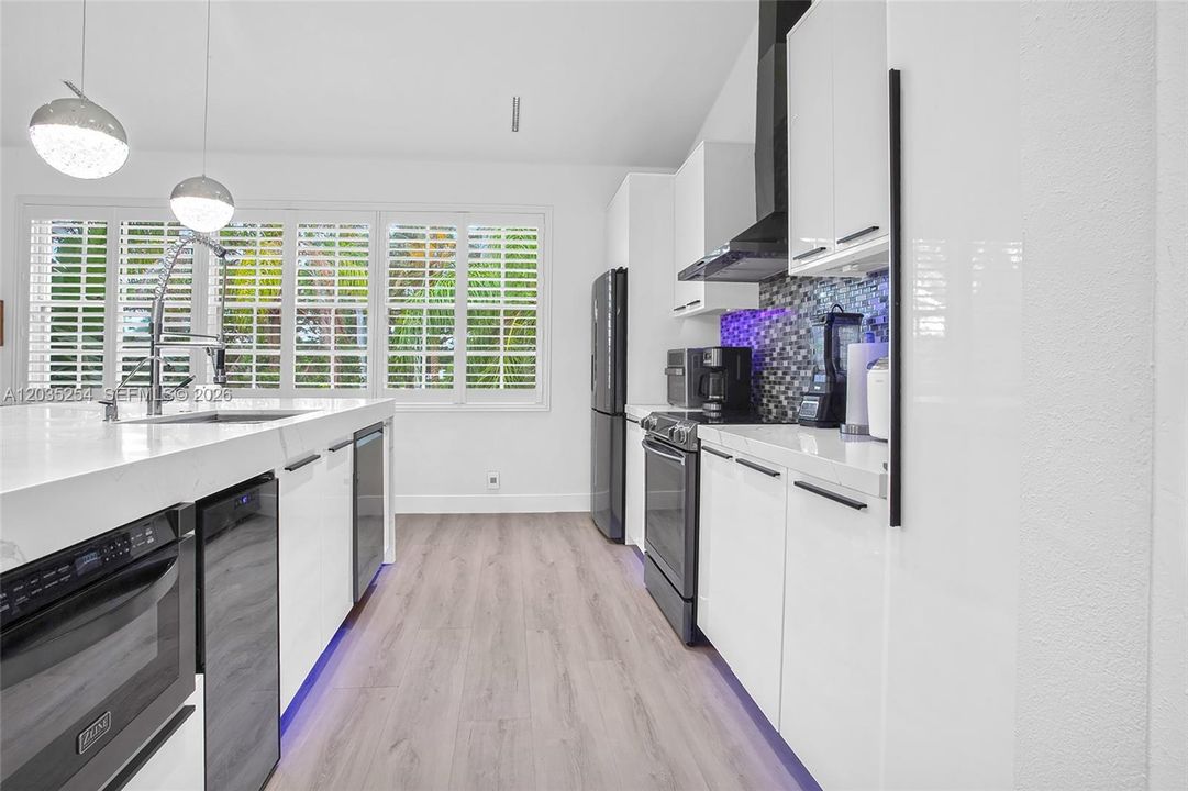 For Sale: $495,000 (3 beds, 2 baths, 1845 Square Feet)