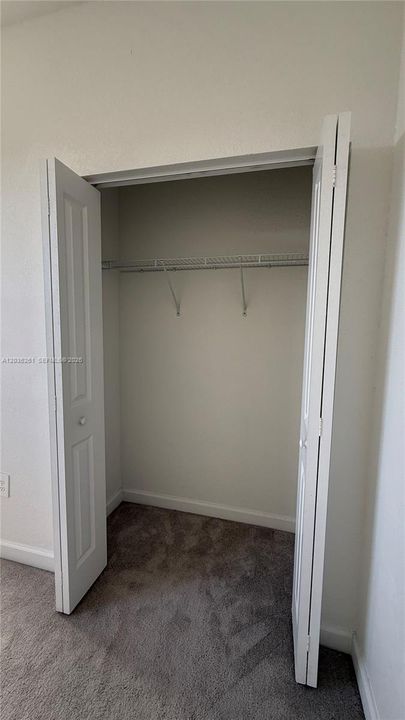 В аренду: $2,350 (3 спален, 2 ванн, 1393 Квадратных фут)
