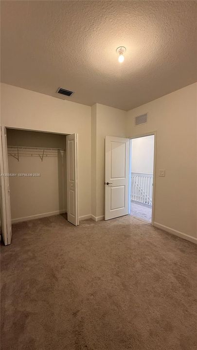 В аренду: $2,350 (3 спален, 2 ванн, 1393 Квадратных фут)