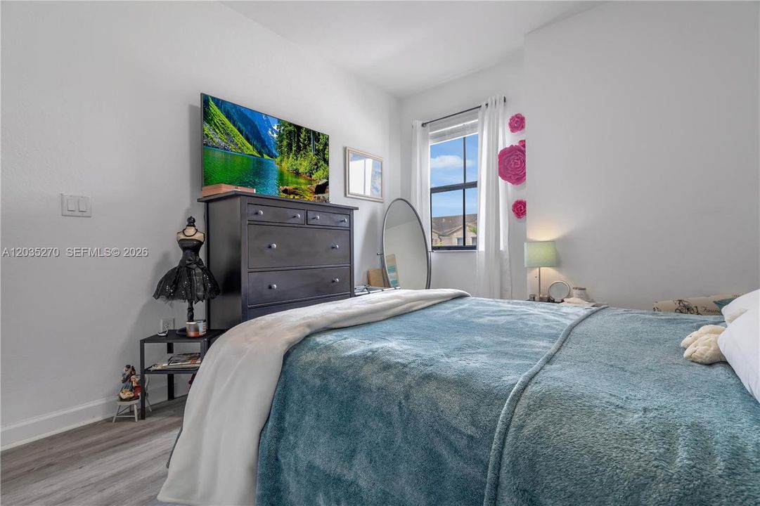 En Venta: $419,990 (3 camas, 2 baños, 1740 Pies cuadrados)