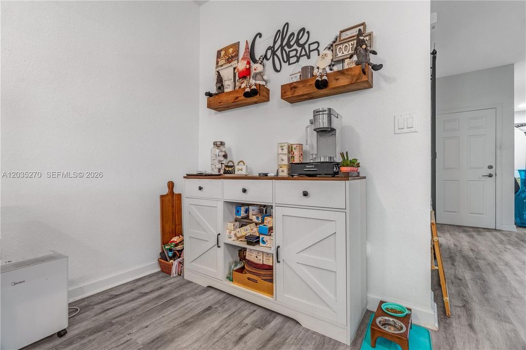 En Venta: $419,990 (3 camas, 2 baños, 1740 Pies cuadrados)
