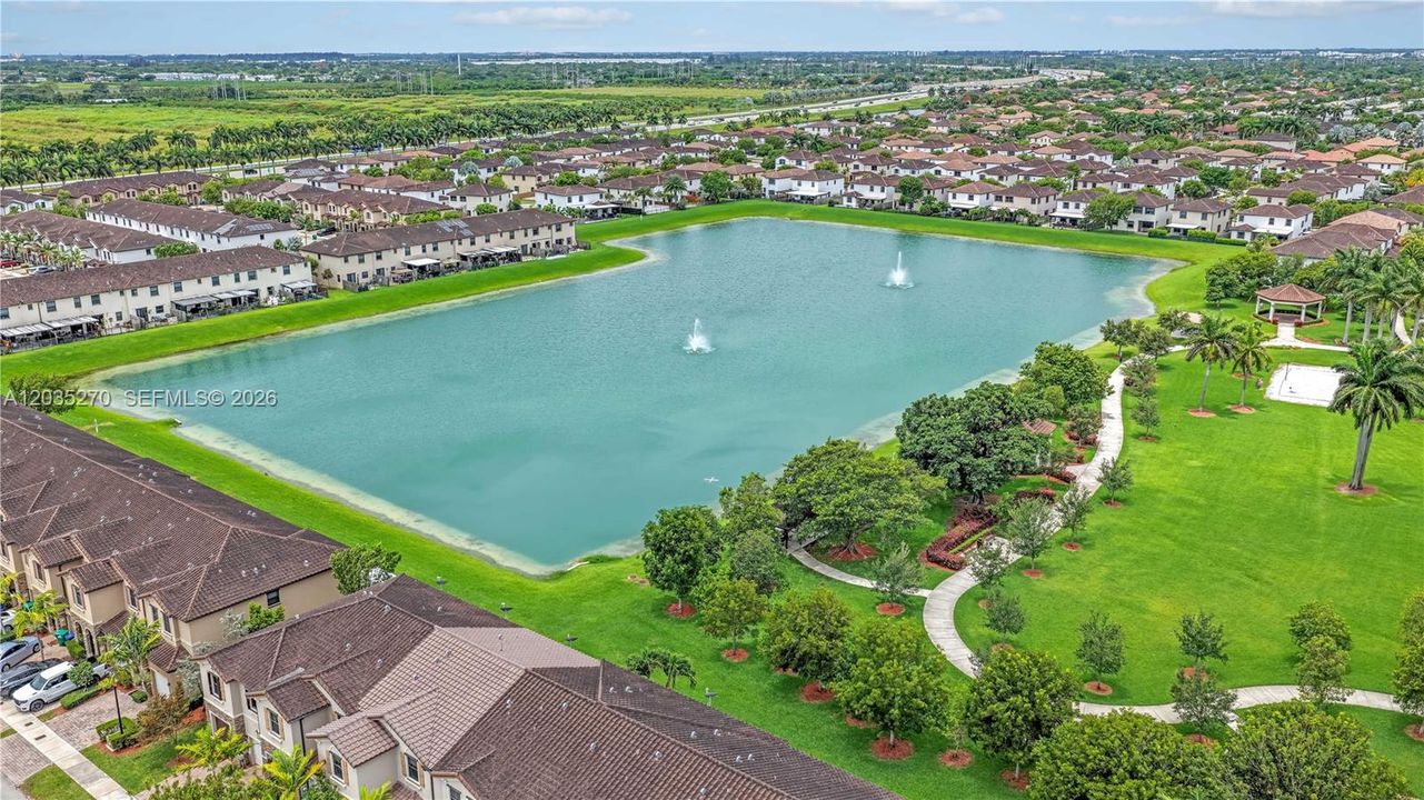 En Venta: $419,990 (3 camas, 2 baños, 1740 Pies cuadrados)