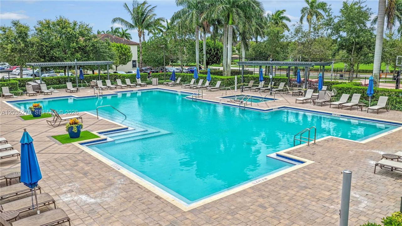 En Venta: $419,990 (3 camas, 2 baños, 1740 Pies cuadrados)