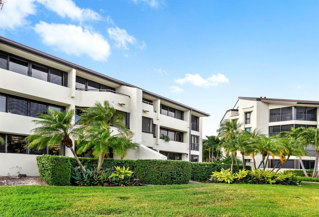 1100 Marine Way