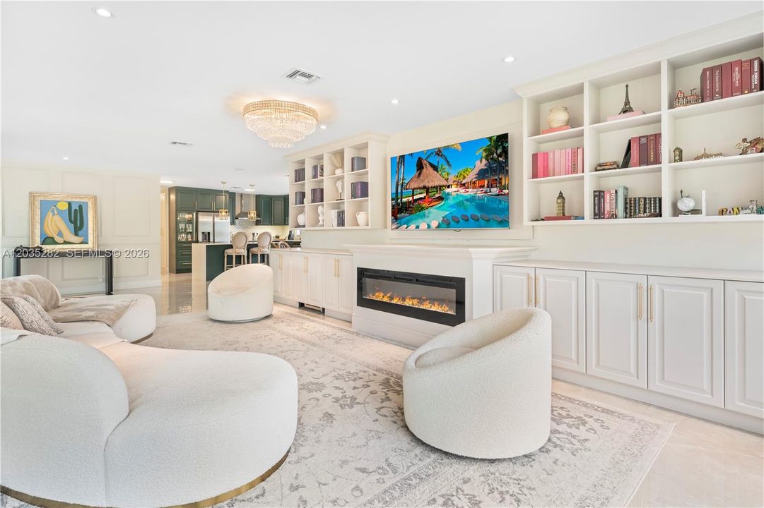 For Sale: $999,000 (3 beds, 2 baths, 1526 Square Feet)