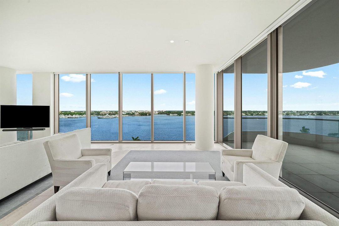 014-200ArkonaCourt-804-WestPalmBeach-FL-