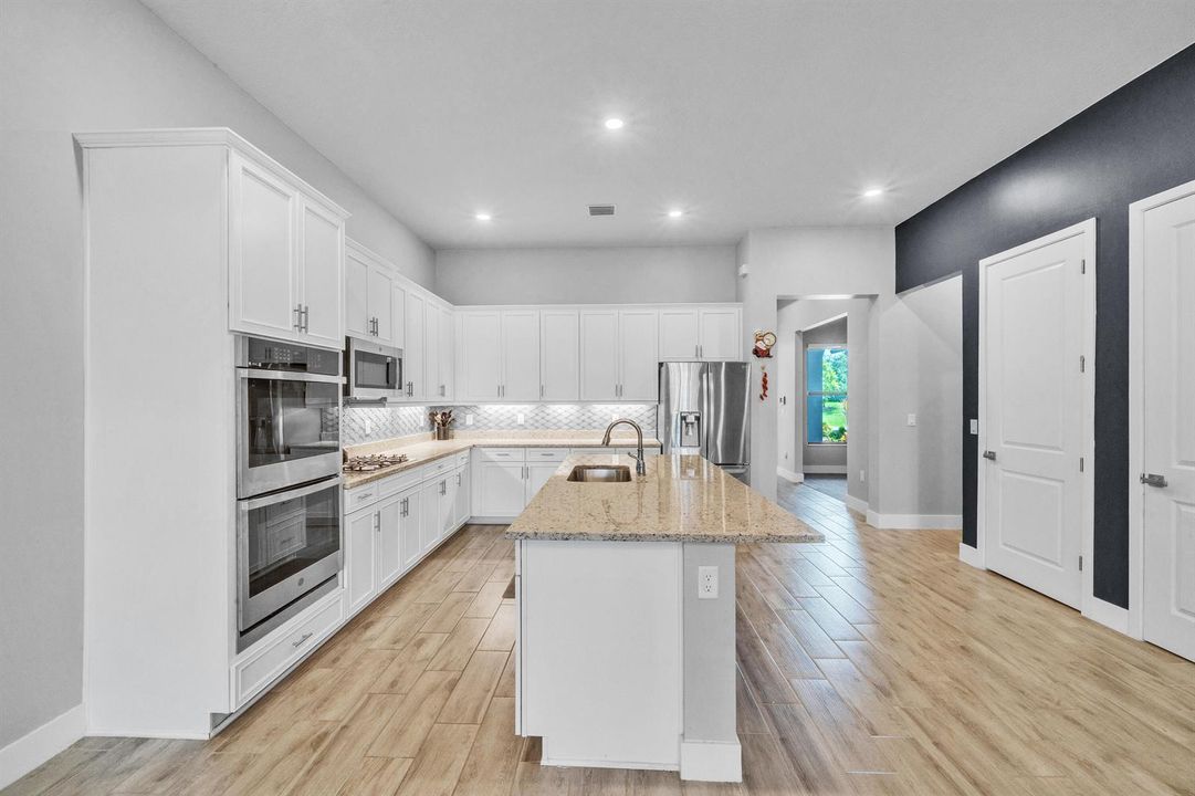 9 Kitchen (3)