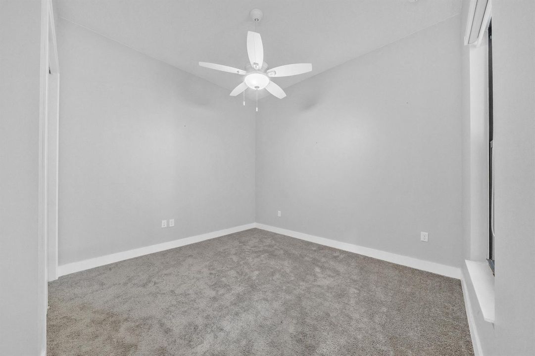 5 Guest Bedroom A (1)