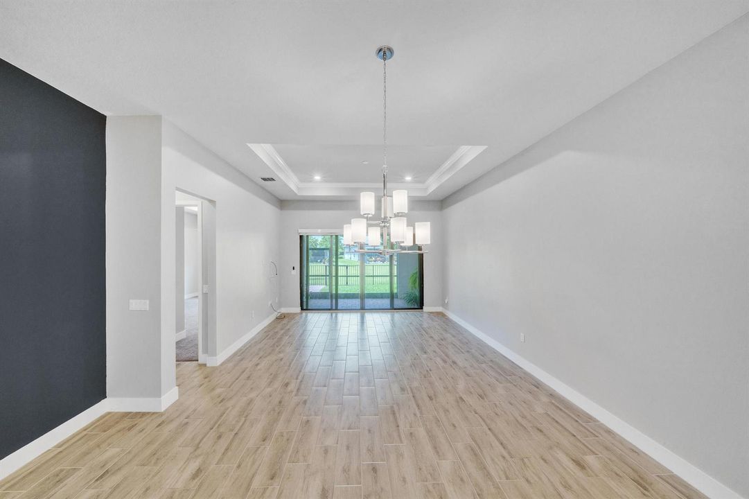 11 Living Area (2)