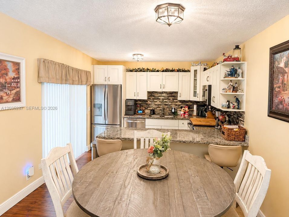 For Sale: $420,000 (2 beds, 2 baths, 1264 Square Feet)