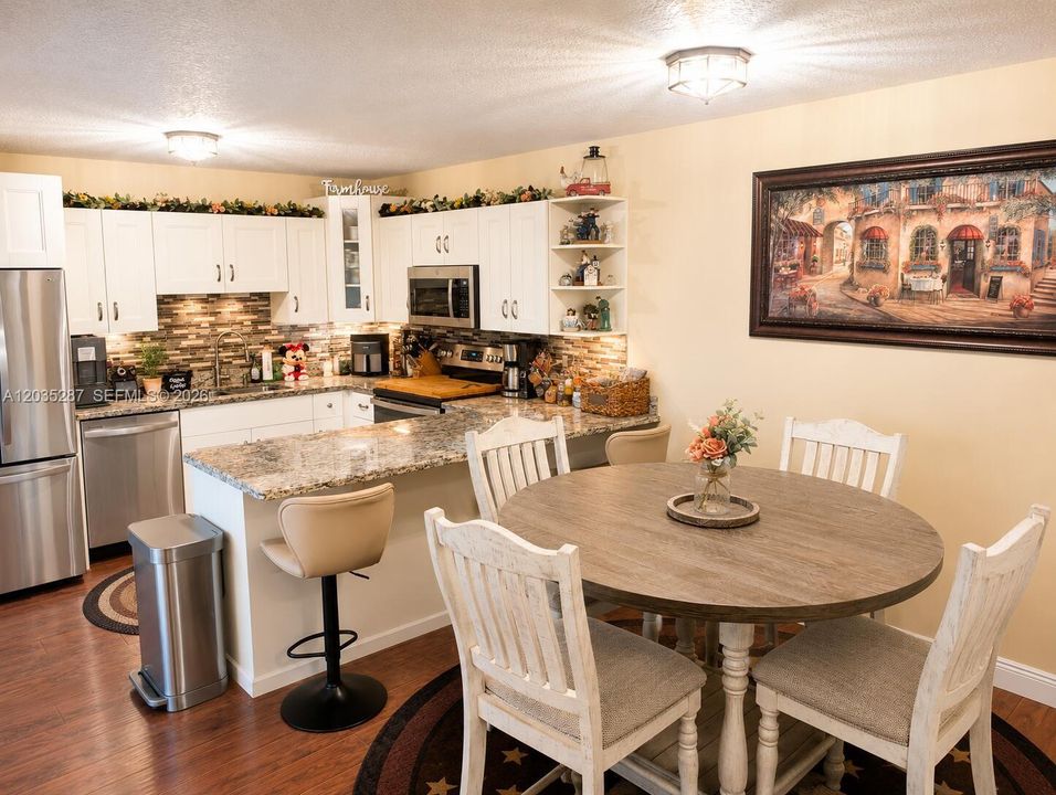 For Sale: $420,000 (2 beds, 2 baths, 1264 Square Feet)
