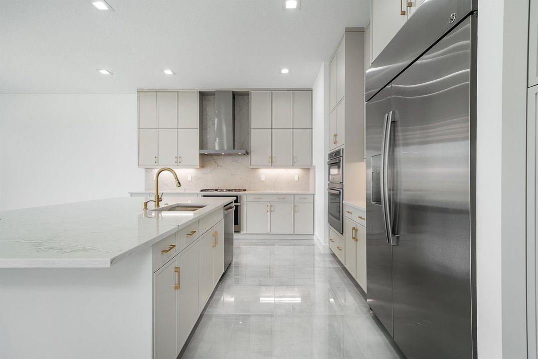 012-8561CrystalDownsAvenue-BocaRaton-FL-