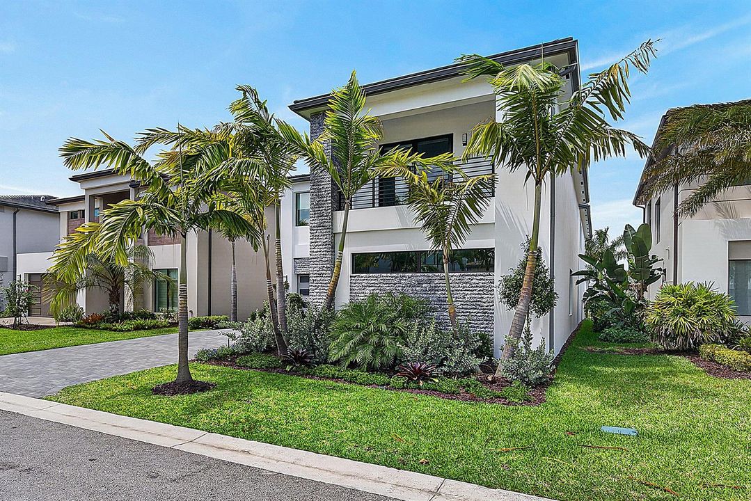 003-8561CrystalDownsAvenue-BocaRaton-FL-