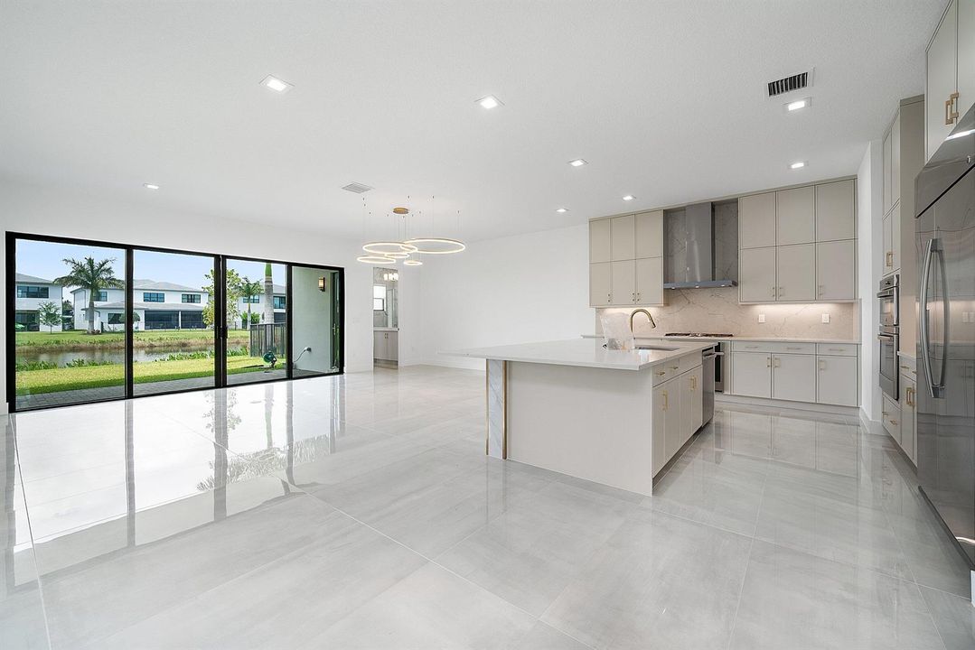 010-8561CrystalDownsAvenue-BocaRaton-FL-