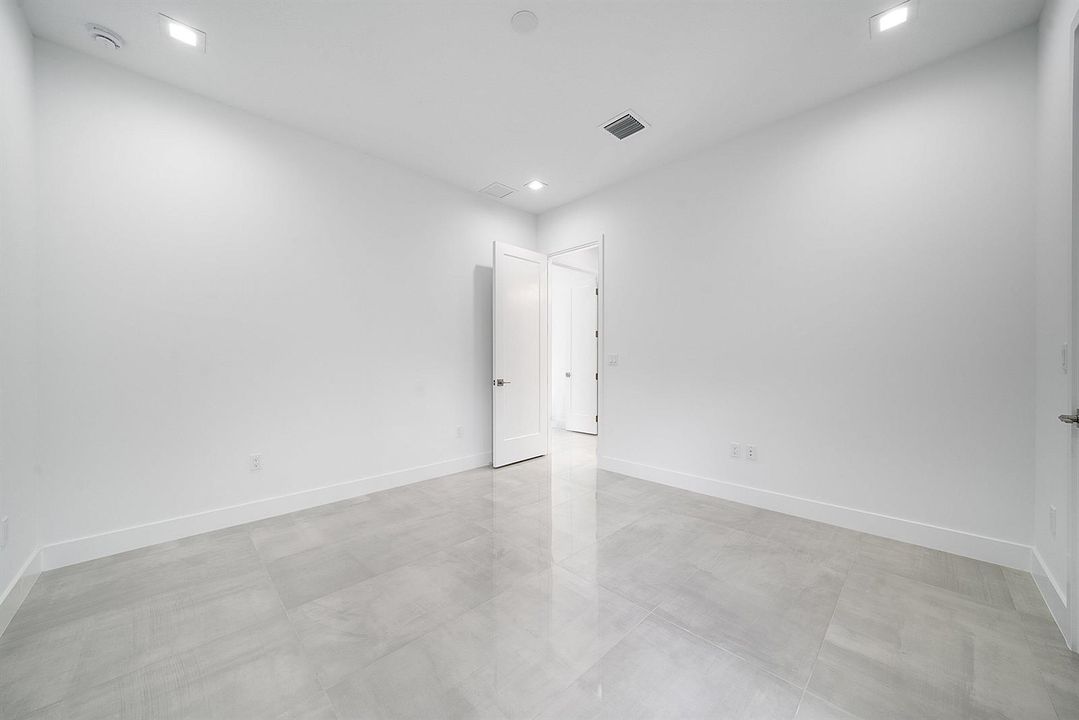 021-8561CrystalDownsAvenue-BocaRaton-FL-