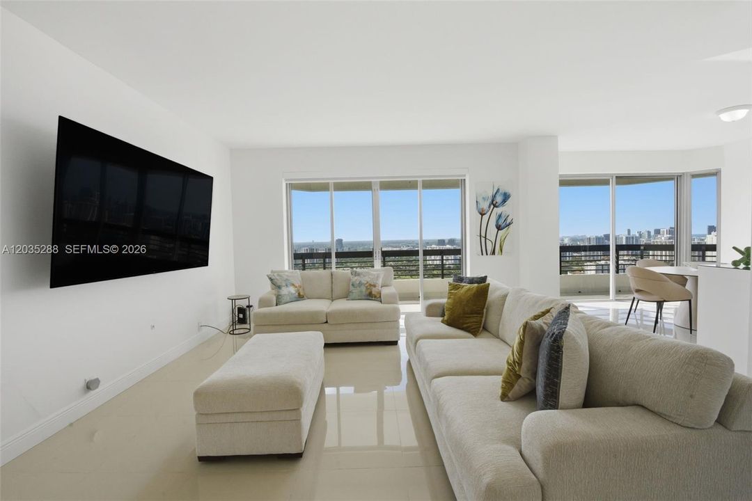 For Rent: $5,000 (2 beds, 2 baths, 1464 Square Feet)