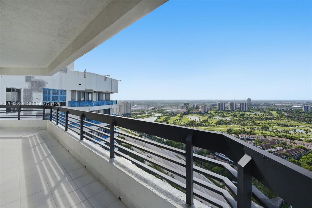 For Rent: $5,000 (2 beds, 2 baths, 1464 Square Feet)