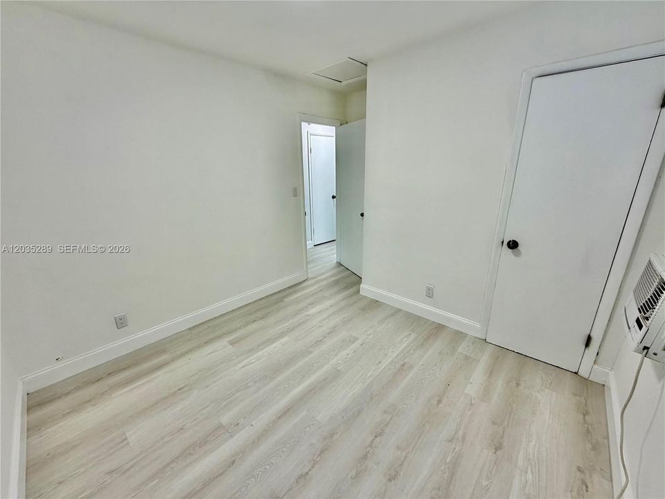 For Rent: $1,700 (2 beds, 1 baths, 649 Square Feet)
