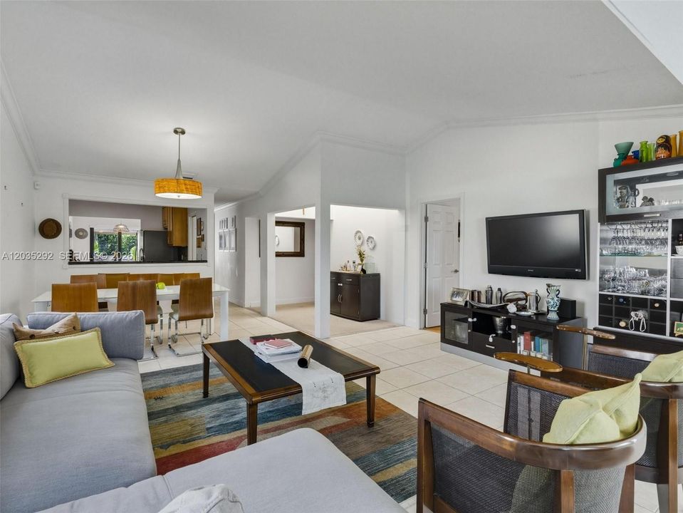 В аренду: $3,375 (3 спален, 2 ванн, 1359 Квадратных фут)