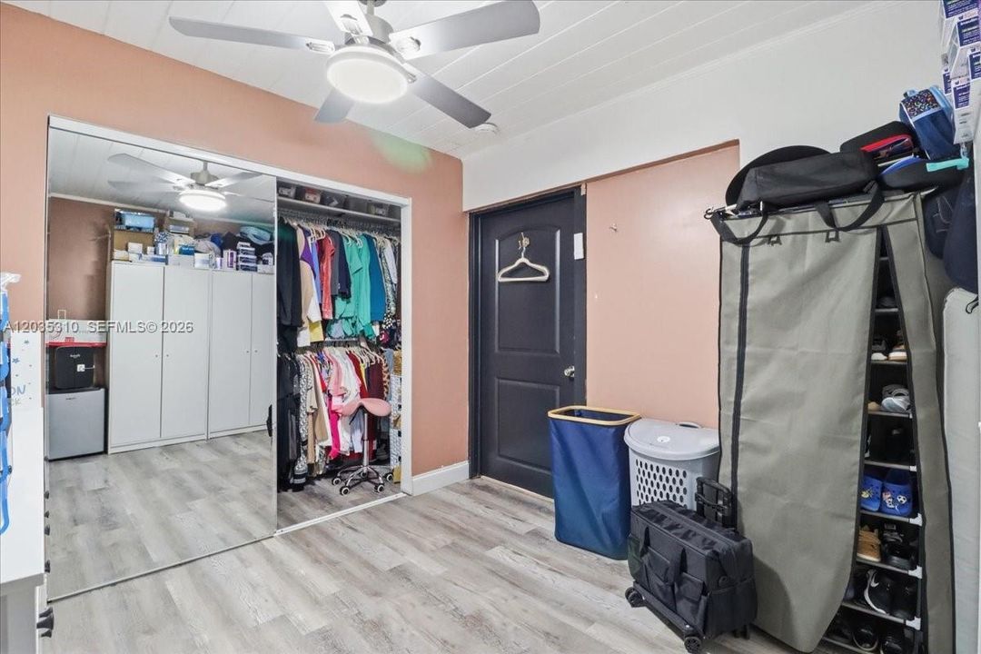 En Venta: $525,000 (3 camas, 2 baños, 1420 Pies cuadrados)