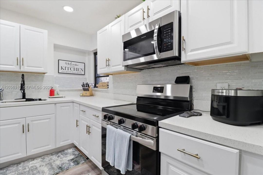 En Venta: $525,000 (3 camas, 2 baños, 1420 Pies cuadrados)