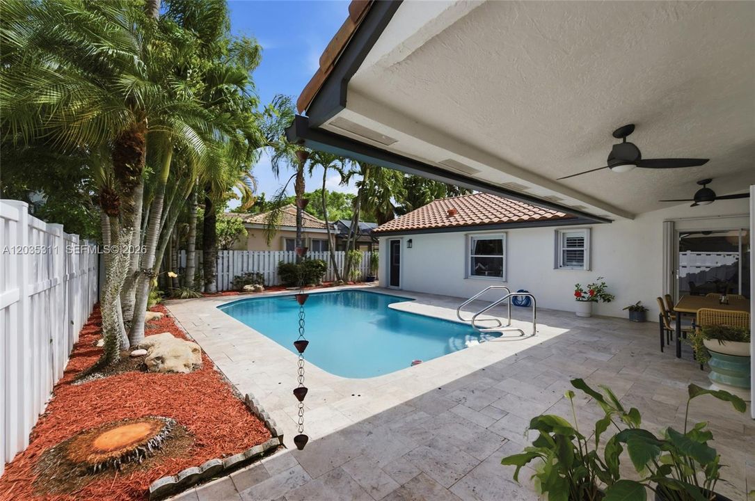 For Sale: $1,095,000 (4 beds, 3 baths, 2707 Square Feet)