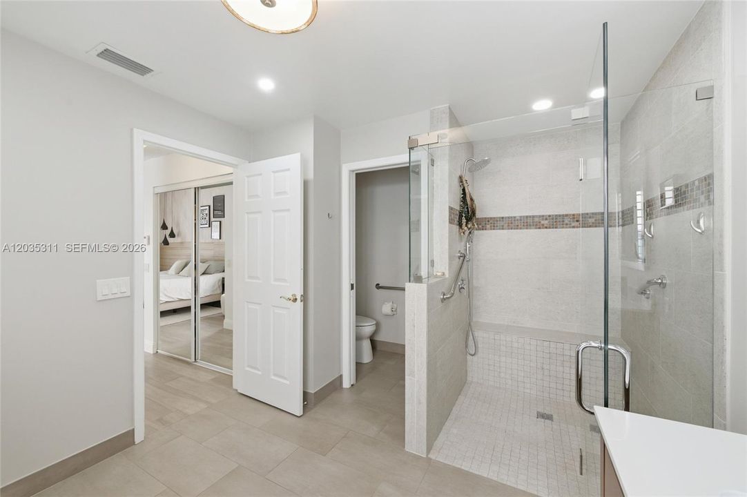 For Sale: $1,095,000 (4 beds, 3 baths, 2707 Square Feet)