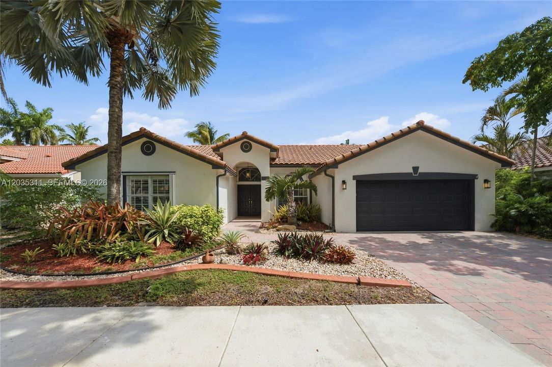 For Sale: $1,095,000 (4 beds, 3 baths, 2707 Square Feet)