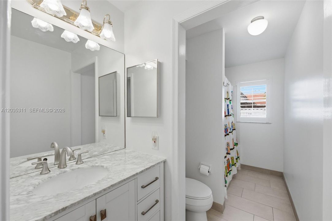 For Sale: $1,095,000 (4 beds, 3 baths, 2707 Square Feet)
