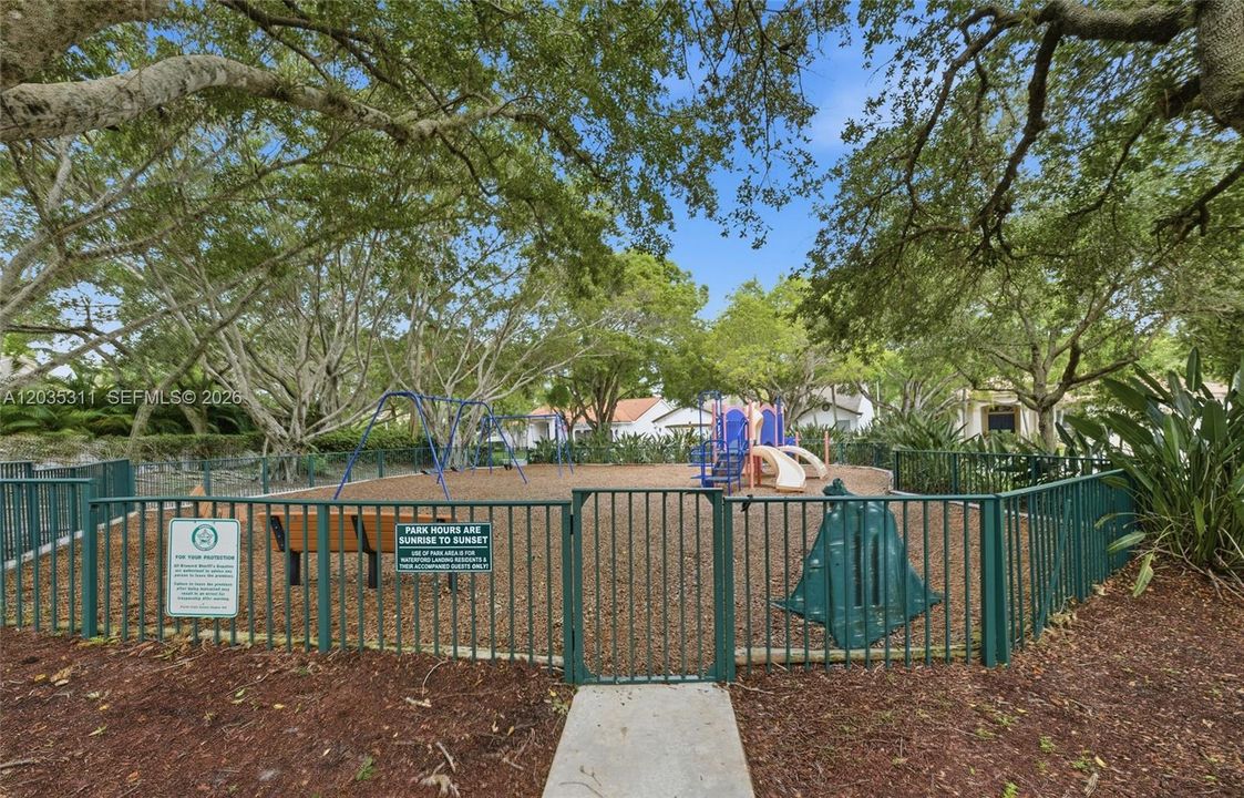 For Sale: $1,095,000 (4 beds, 3 baths, 2707 Square Feet)