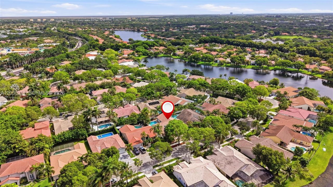 For Sale: $1,095,000 (4 beds, 3 baths, 2707 Square Feet)