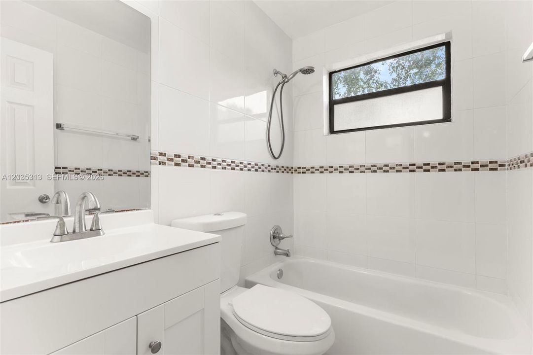 For Rent: $2,850 (3 beds, 2 baths, 2250 Square Feet)