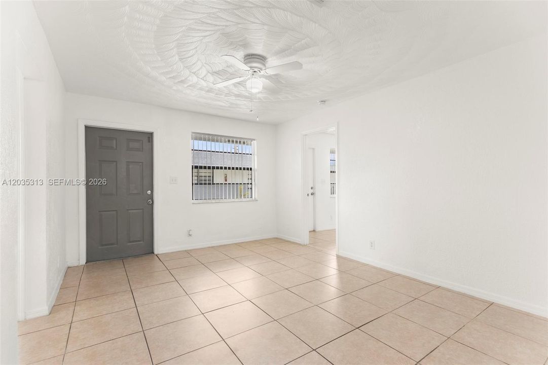 For Rent: $2,850 (3 beds, 2 baths, 2250 Square Feet)