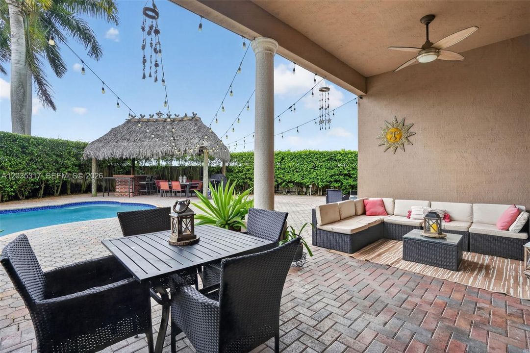 For Sale: $875,000 (4 beds, 3 baths, 2326 Square Feet)