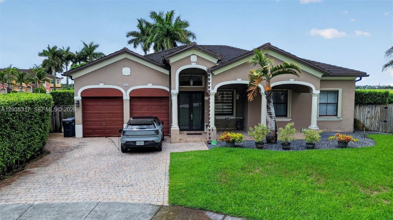 For Sale: $875,000 (4 beds, 3 baths, 2326 Square Feet)