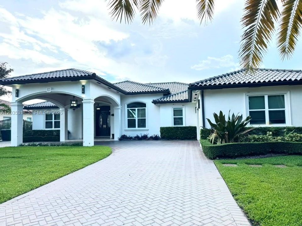 For Rent: $7,500 (4 beds, 4 baths, 3149 Square Feet)