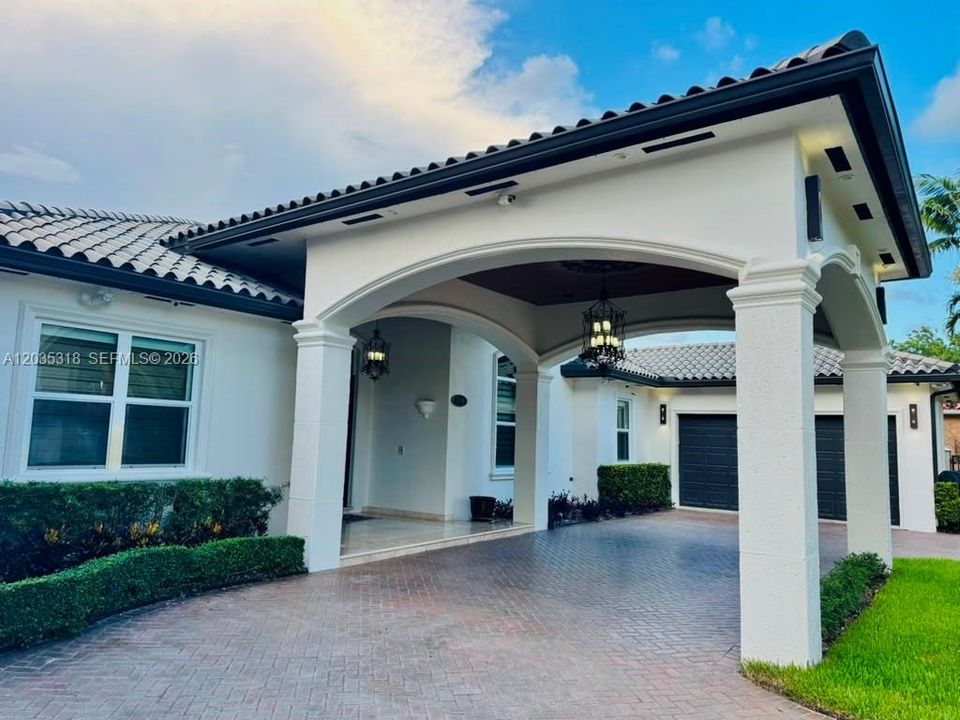 For Rent: $7,500 (4 beds, 4 baths, 3149 Square Feet)