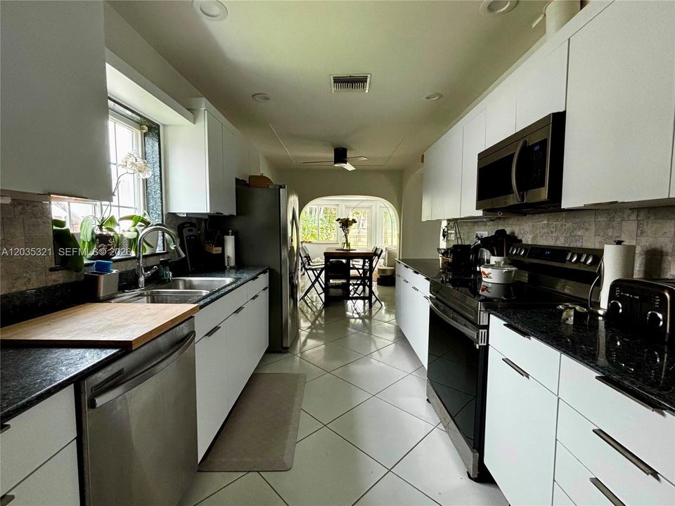 En Venta: $1,700,000 (3 camas, 3 baños, 1971 Pies cuadrados)