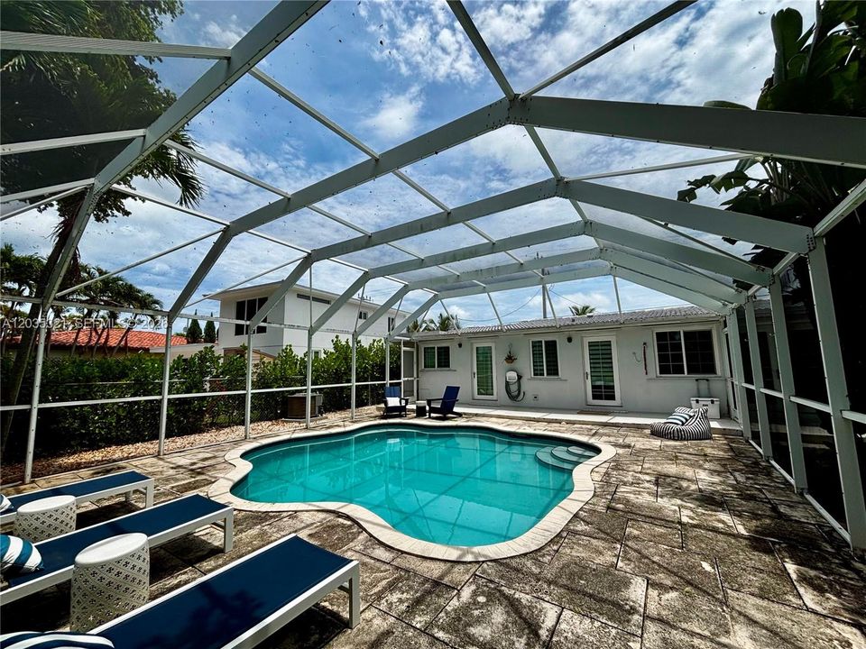 En Venta: $1,700,000 (3 camas, 3 baños, 1971 Pies cuadrados)