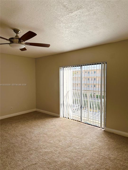 For Rent: $1,650 (1 beds, 1 baths, 768 Square Feet)