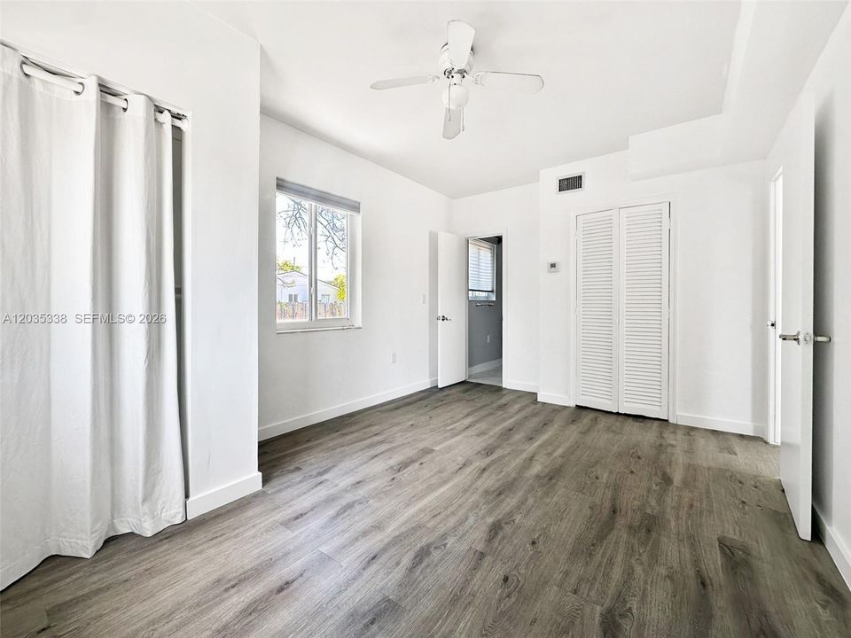 For Rent: $2,500 (2 beds, 2 baths, 876 Square Feet)