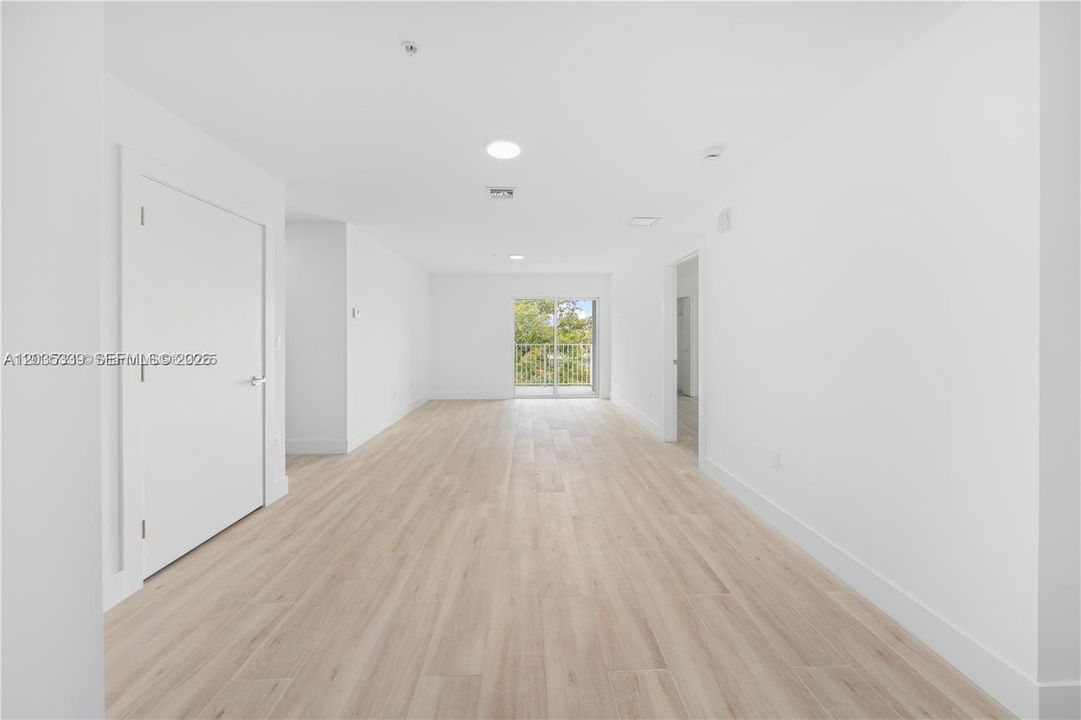 En Renta: $2,400 (1 camas, 1 baños, 1380 Pies cuadrados)