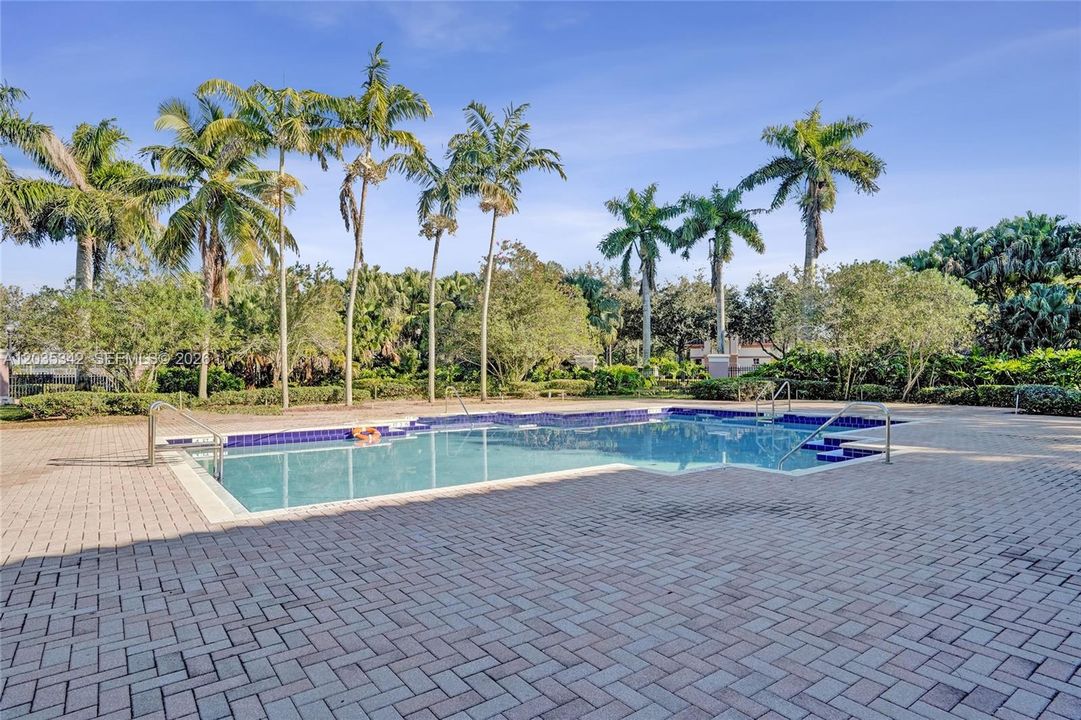 For Sale: $830,000 (4 beds, 3 baths, 3020 Square Feet)