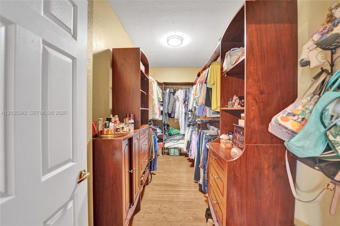 For Sale: $830,000 (4 beds, 3 baths, 3020 Square Feet)