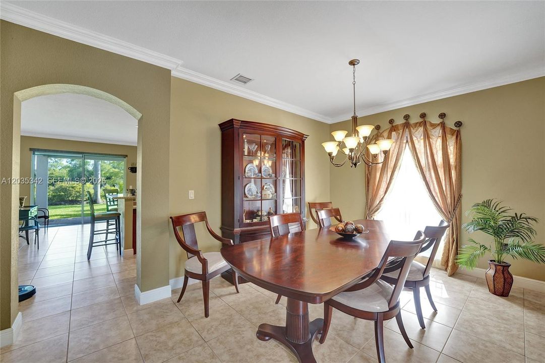 For Sale: $830,000 (4 beds, 3 baths, 3020 Square Feet)