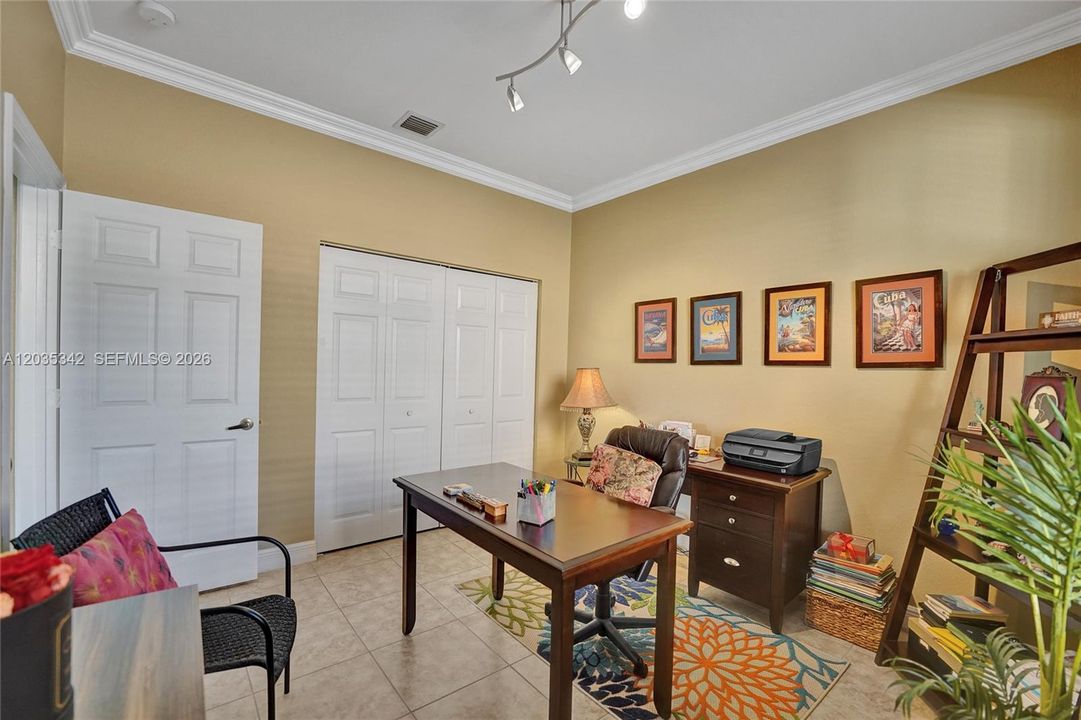 For Sale: $830,000 (4 beds, 3 baths, 3020 Square Feet)