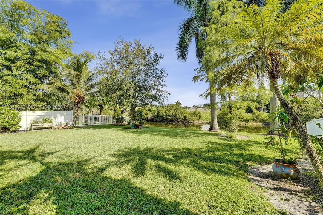 For Sale: $830,000 (4 beds, 3 baths, 3020 Square Feet)