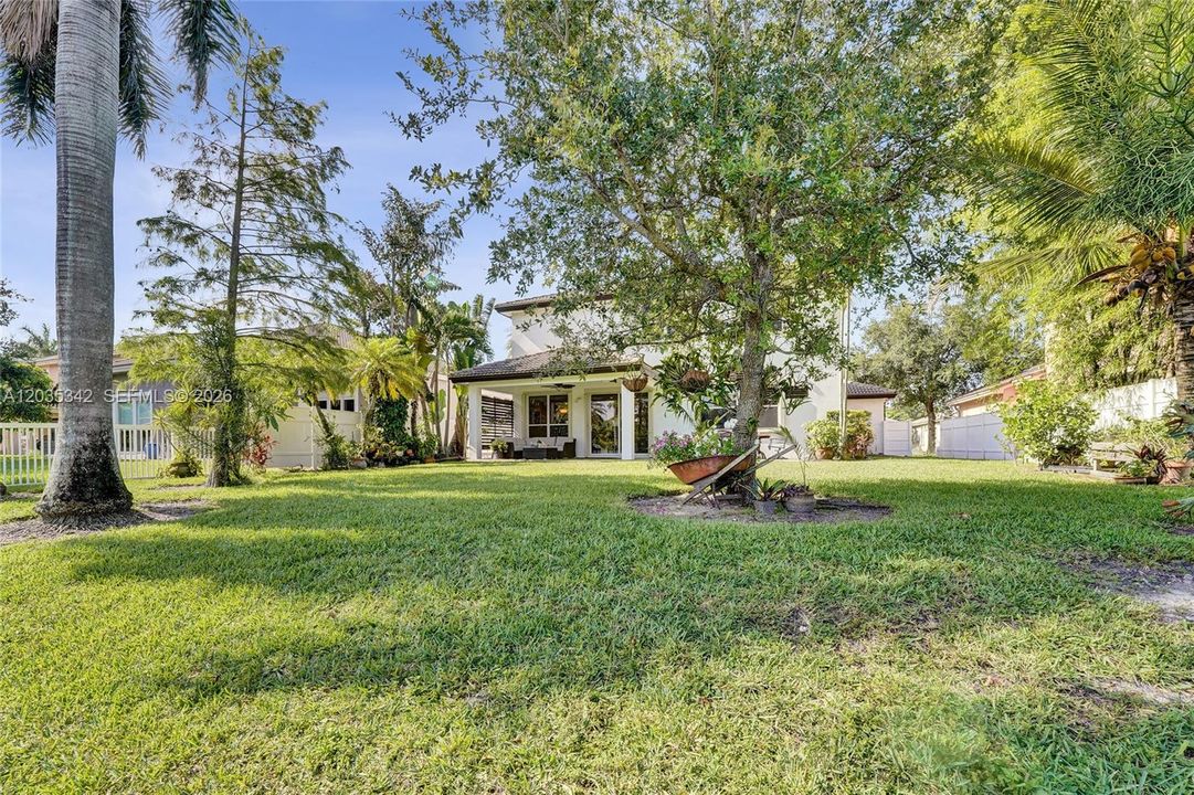 For Sale: $830,000 (4 beds, 3 baths, 3020 Square Feet)