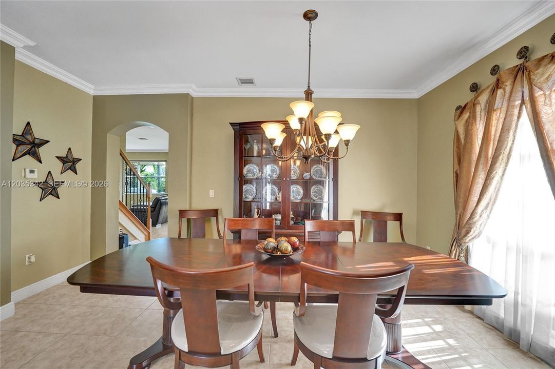 For Sale: $830,000 (4 beds, 3 baths, 3020 Square Feet)