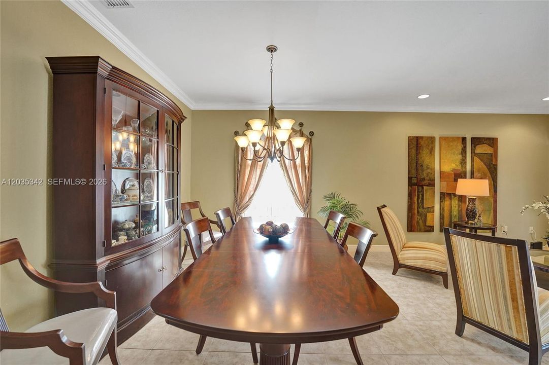 For Sale: $830,000 (4 beds, 3 baths, 3020 Square Feet)
